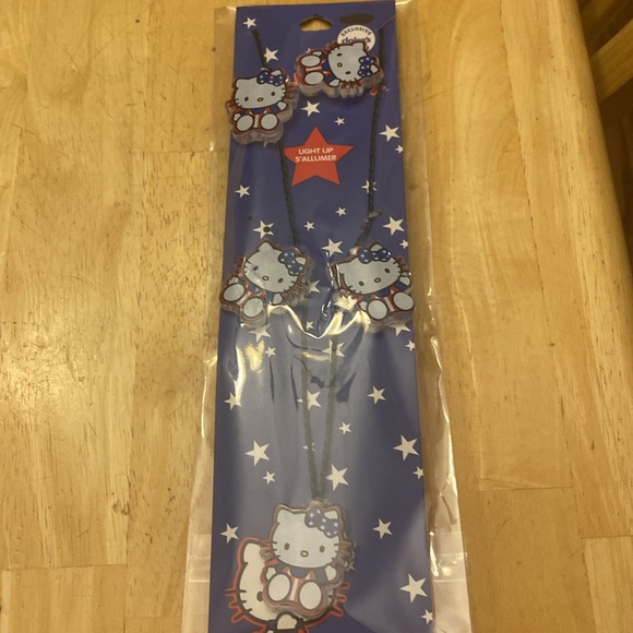 NWT Hello Kitty light up patriotic necklace Acrylic charms on wire NWT - Picture 5 of 8